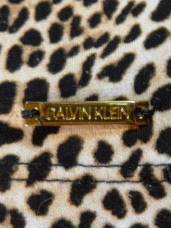 Calvin Klein Cheetah Pleated Neck Tan Cream & Brown Sleeveless Career Medium EUC - Picture 7 of 11